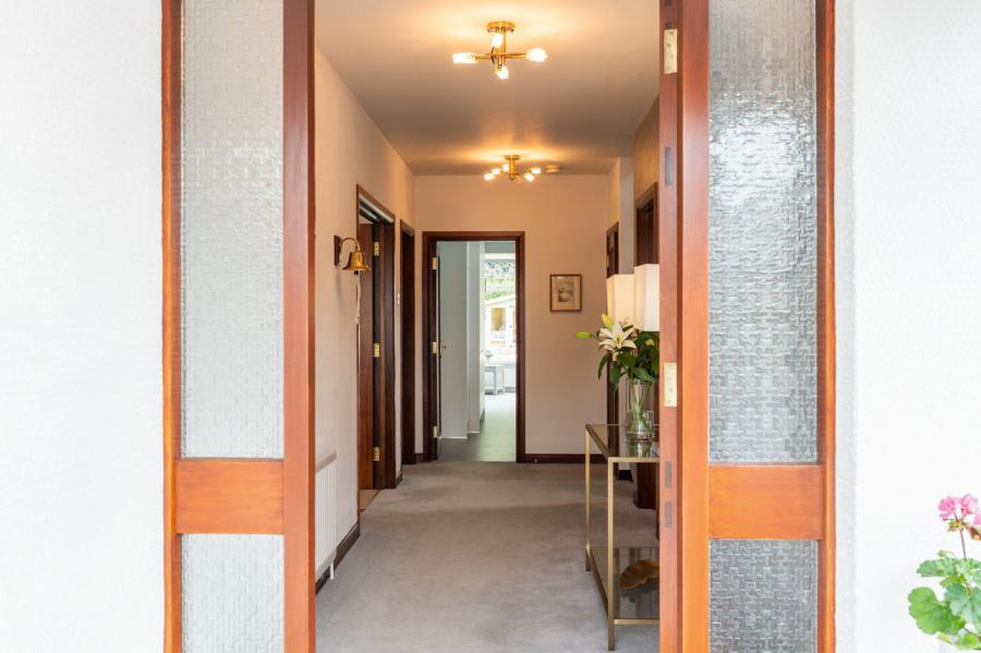 17 Kensington Park