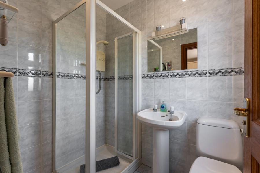 18 Gransha Road South 18 Gransha Road South