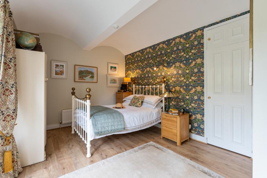 17 Groomsport House Road