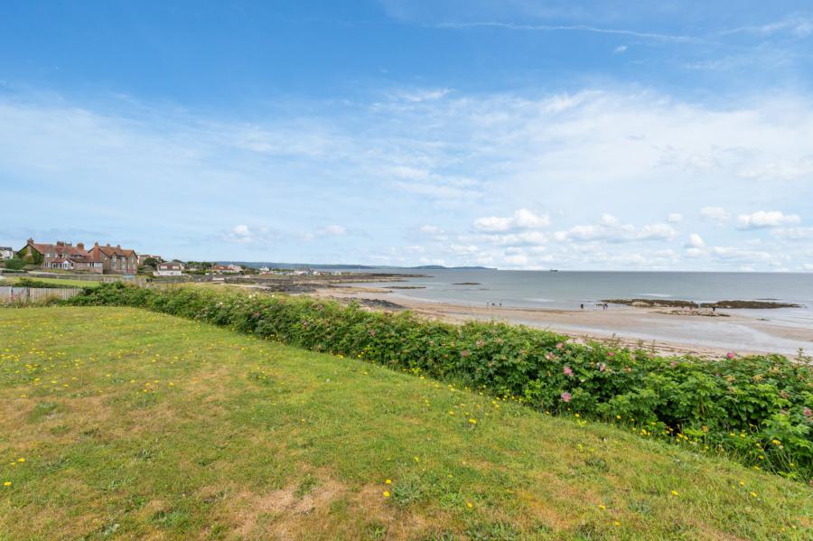 17 Groomsport House Road