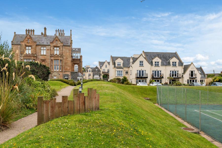17 Groomsport House Road