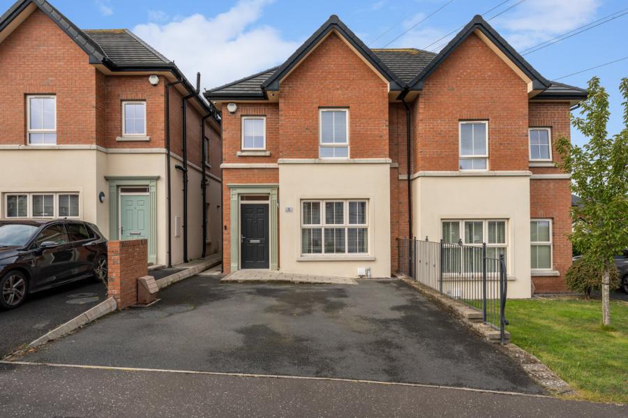 3 Lynn Hall Place