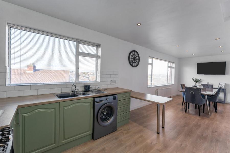 5 Ardmore Gardens