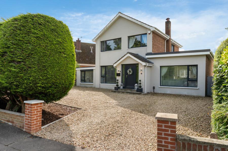 12 Invergarry Avenue