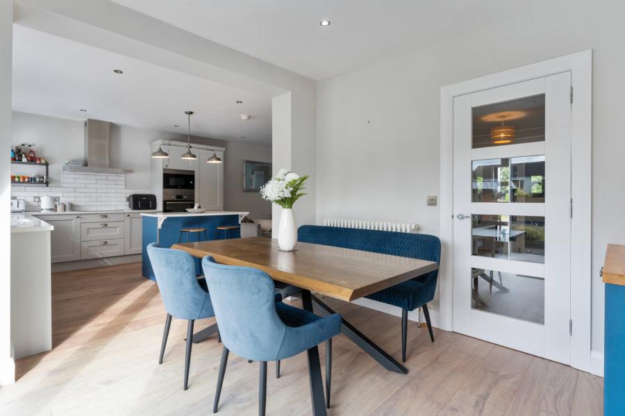 12 Invergarry Avenue