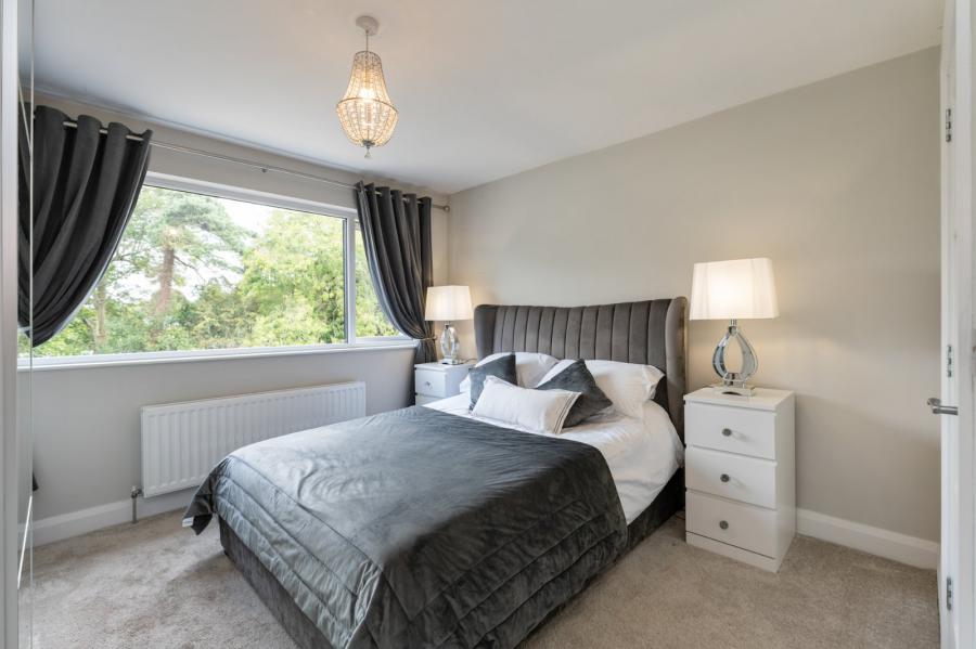 12 Invergarry Avenue