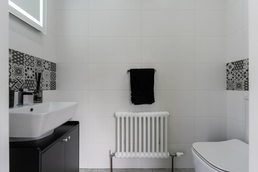 12 Invergarry Avenue