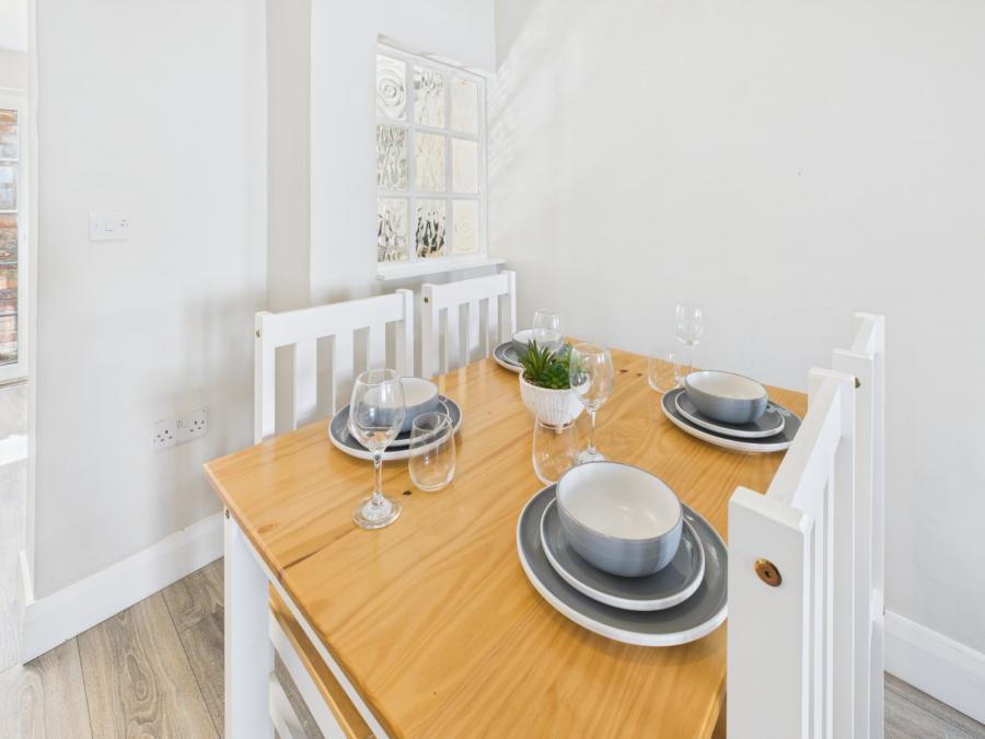 71 Downshire Road