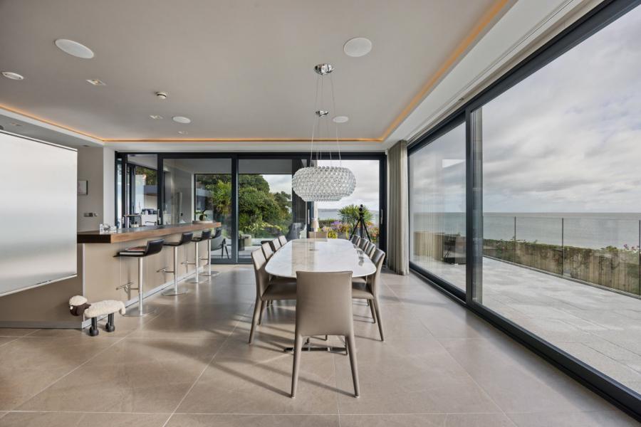 20A, Grey Point