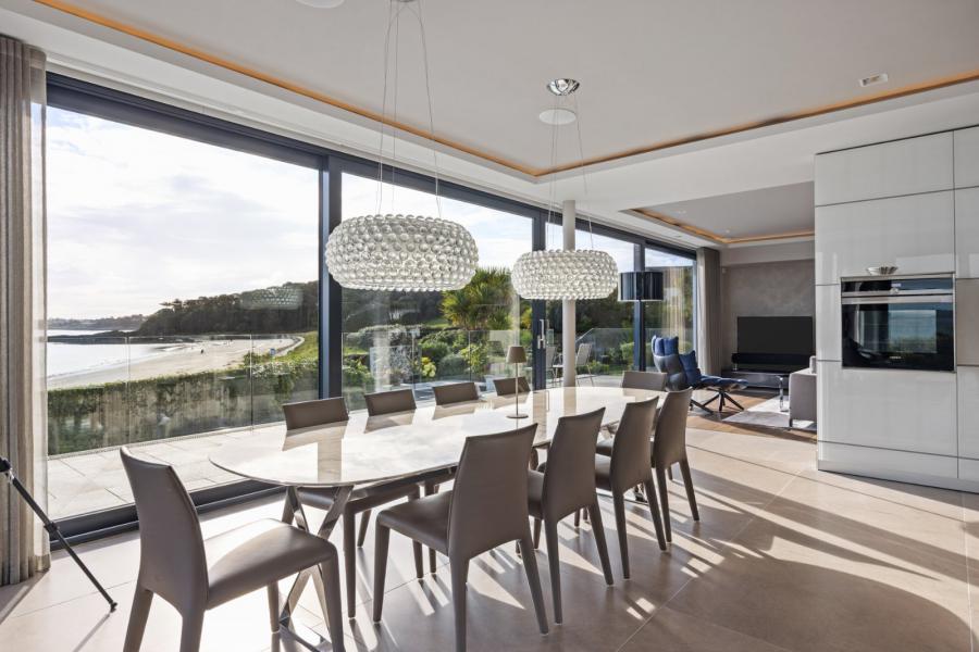 20A, Grey Point