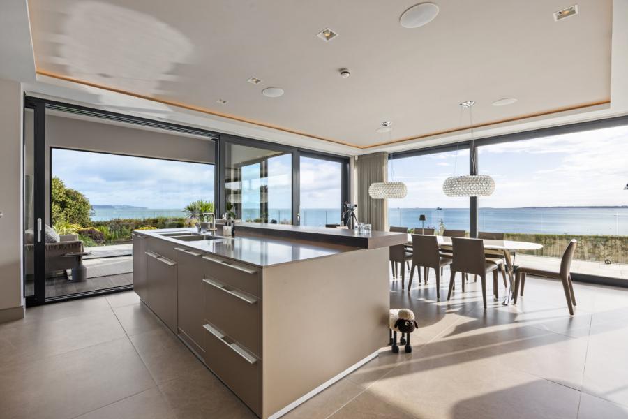 20A, Grey Point