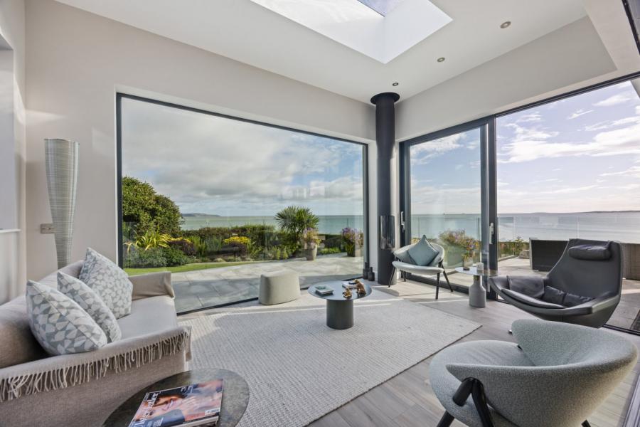 20A, Grey Point