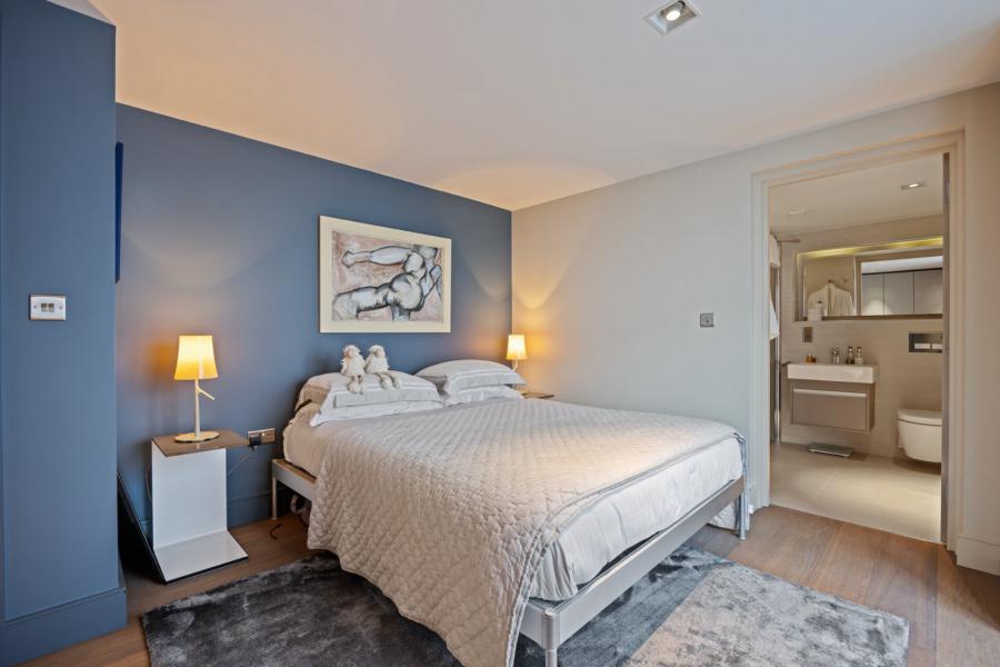 20A, Grey Point