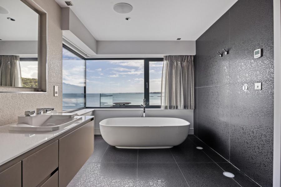 20A, Grey Point