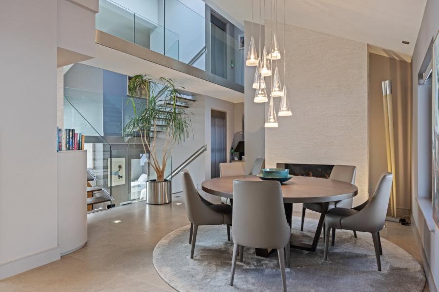 20A, Grey Point
