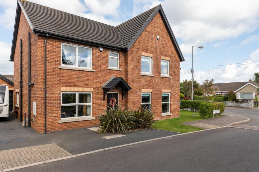 8 Ballymaconnell Mews
