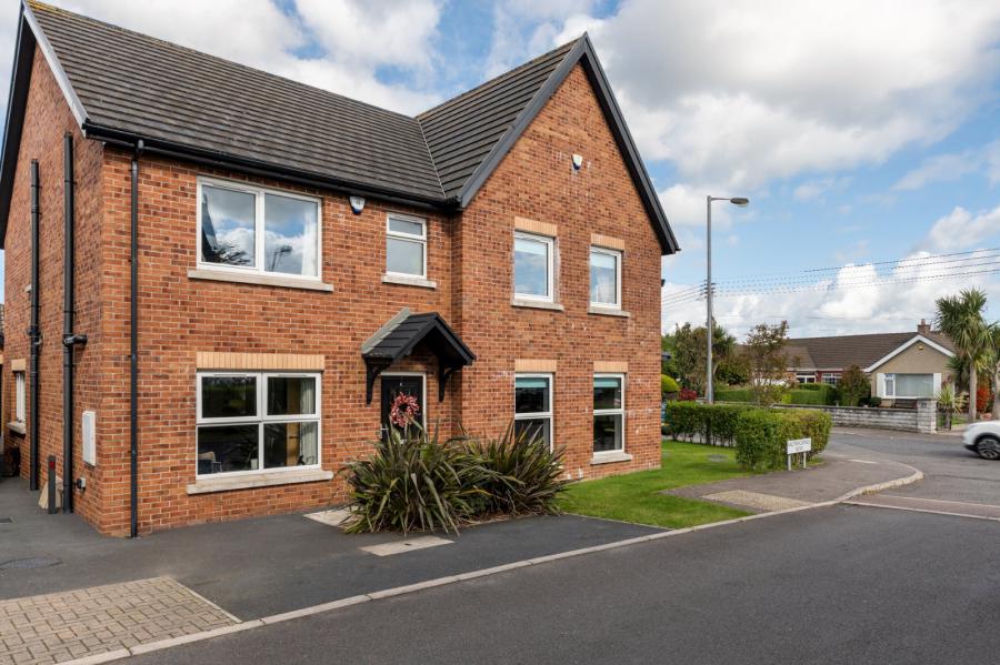 8 Ballymaconnell Mews