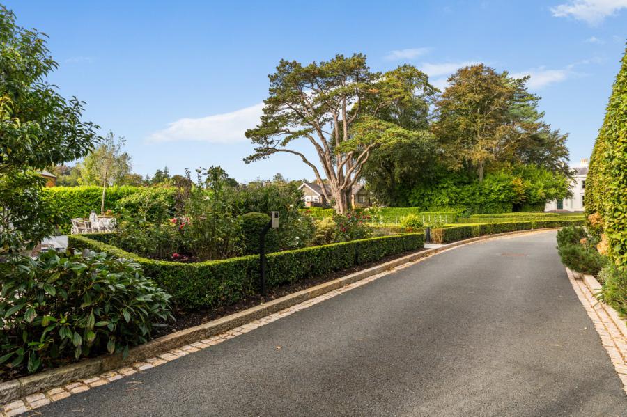 50A, Station Road