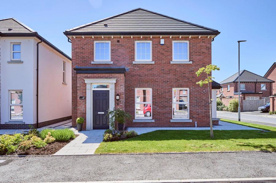 33 Helens Wood Crescent, Bangor, County Down, BT19 1FE