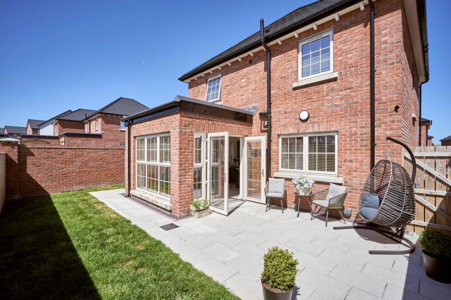 33 Helens Wood Crescent