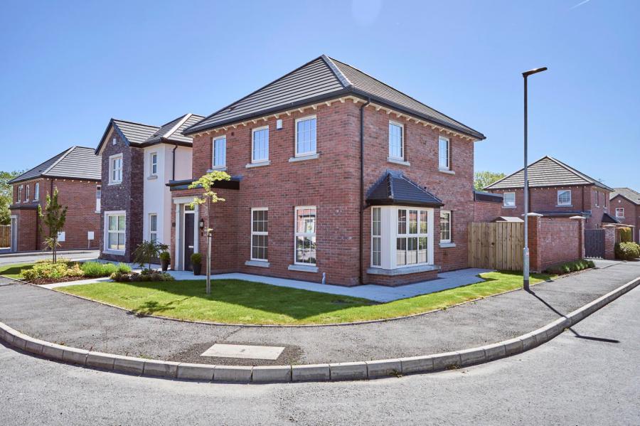 33 Helens Wood Crescent