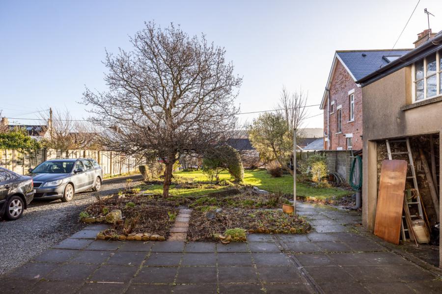 Kinnegar Villa, 11 The Esplanade