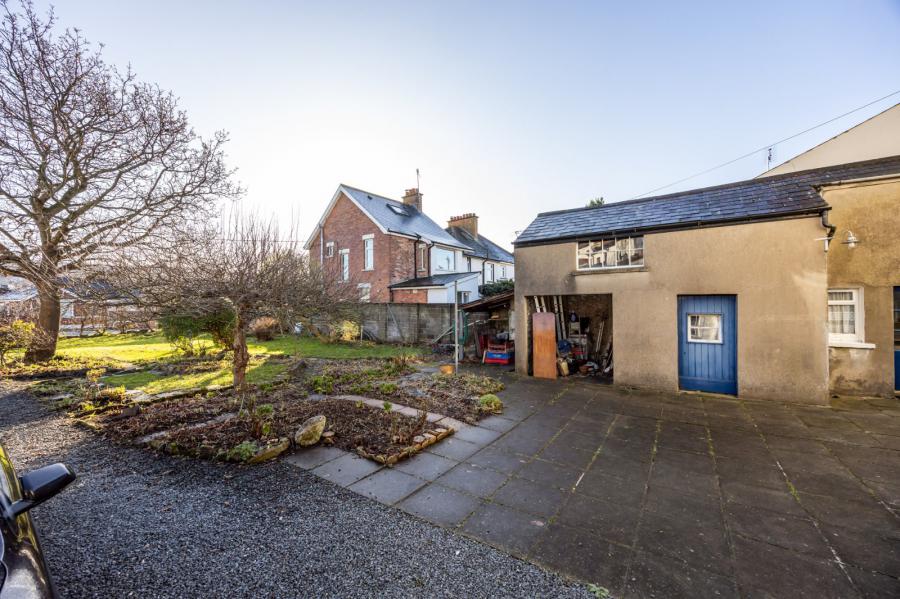 Kinnegar Villa, 11 The Esplanade