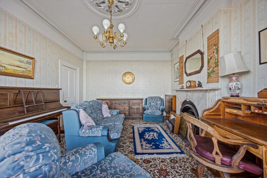 Kinnegar Villa, 11 The Esplanade