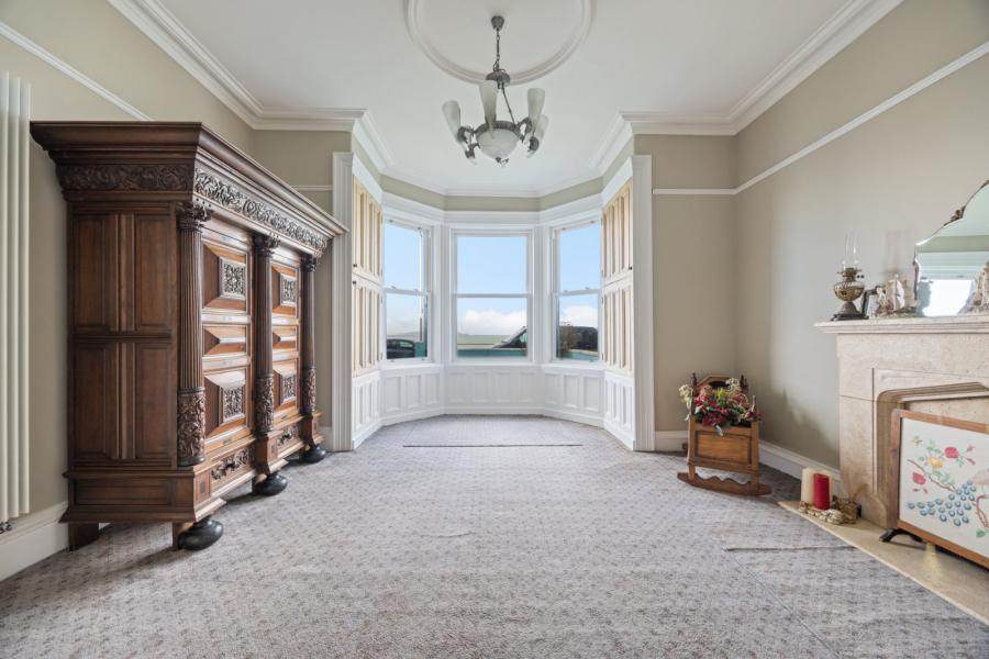 14 Ballyholme Esplanade