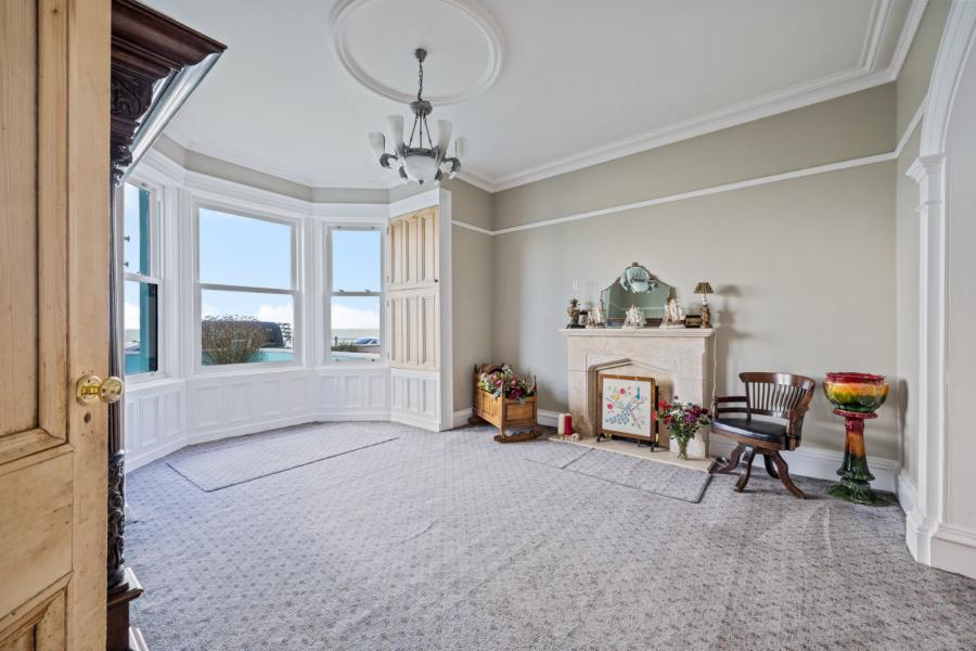 14 Ballyholme Esplanade