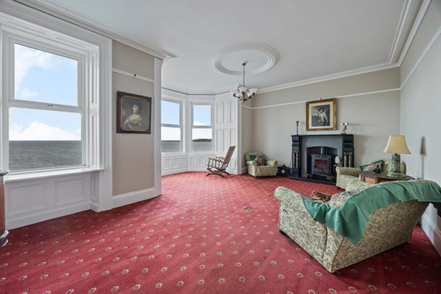 14 Ballyholme Esplanade