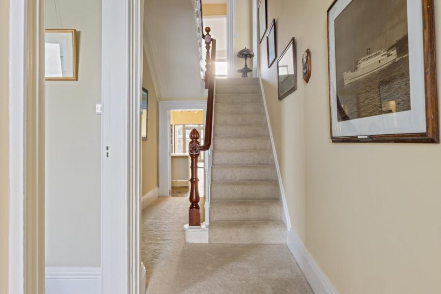 14 Ballyholme Esplanade