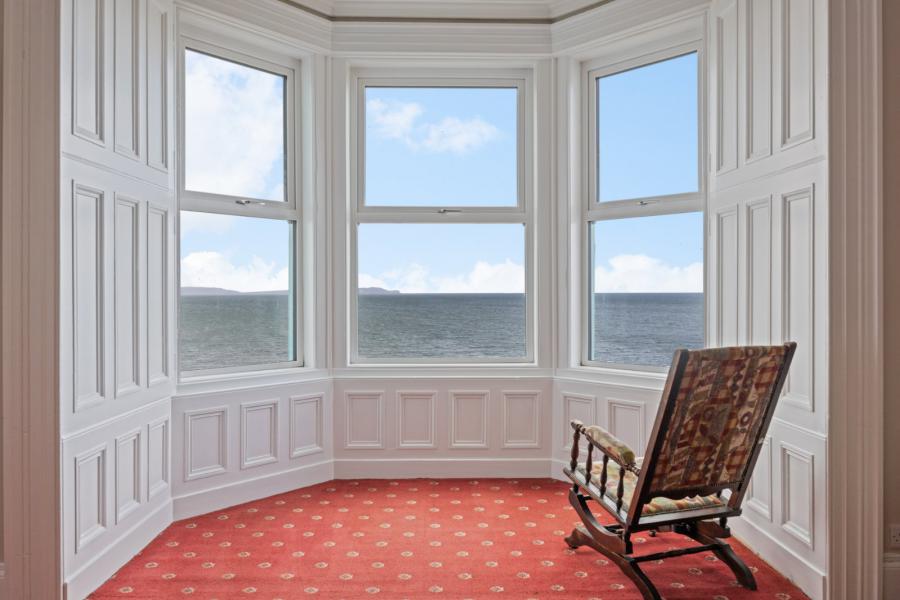 14 Ballyholme Esplanade