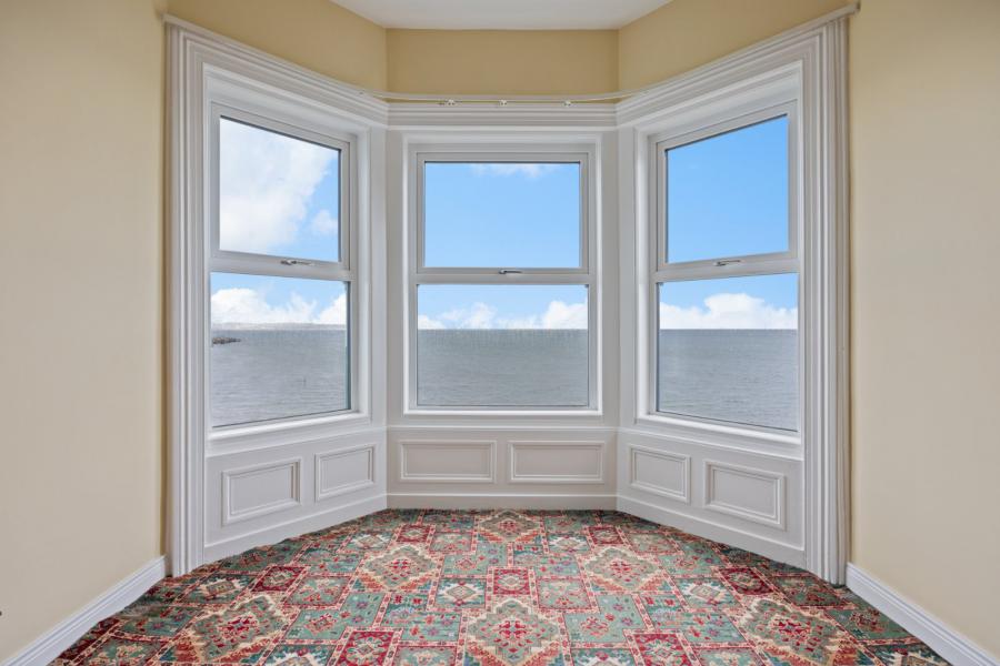 14 Ballyholme Esplanade