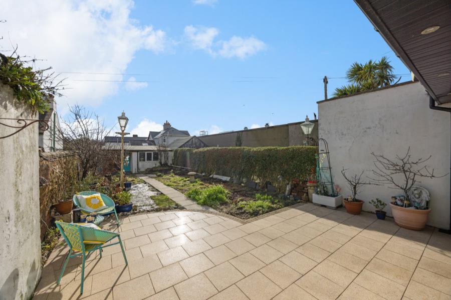 14 Ballyholme Esplanade