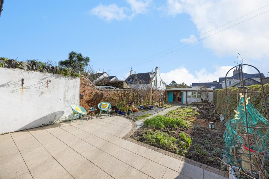 14 Ballyholme Esplanade