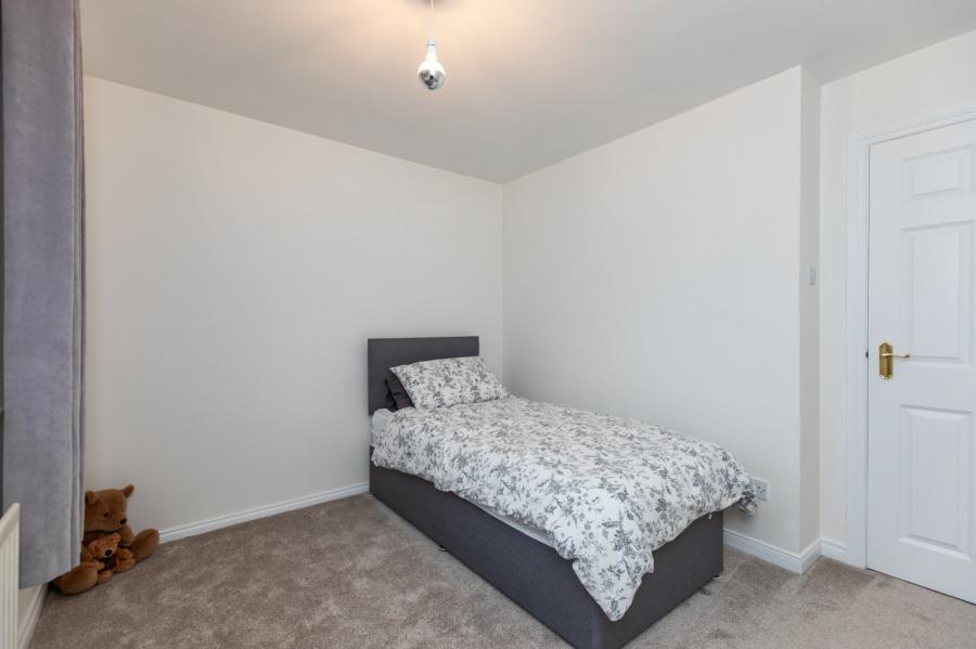 9 Lord Warden's Court