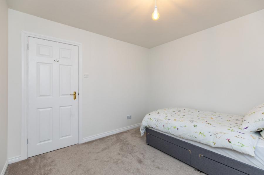 9 Lord Warden's Court