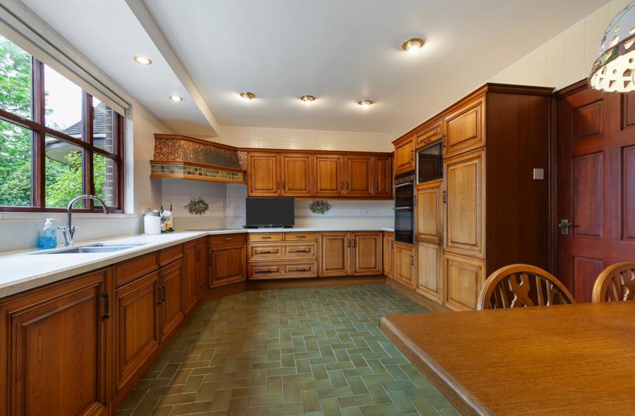 2 Lorne Lane
