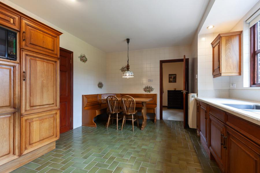 2 Lorne Lane