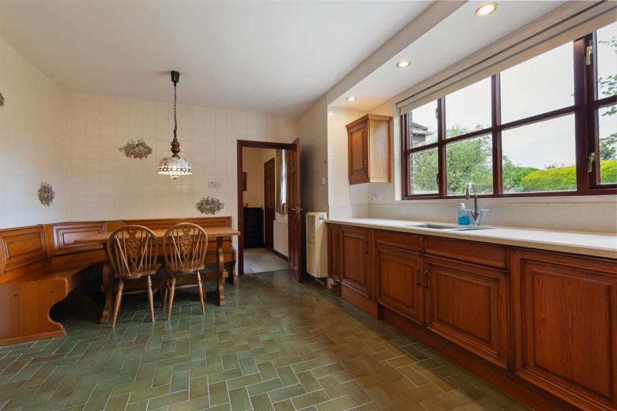 2 Lorne Lane