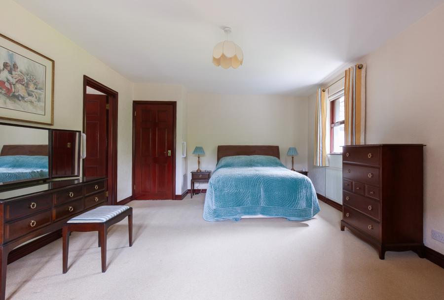 2 Lorne Lane