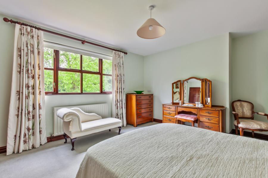 2 Lorne Lane