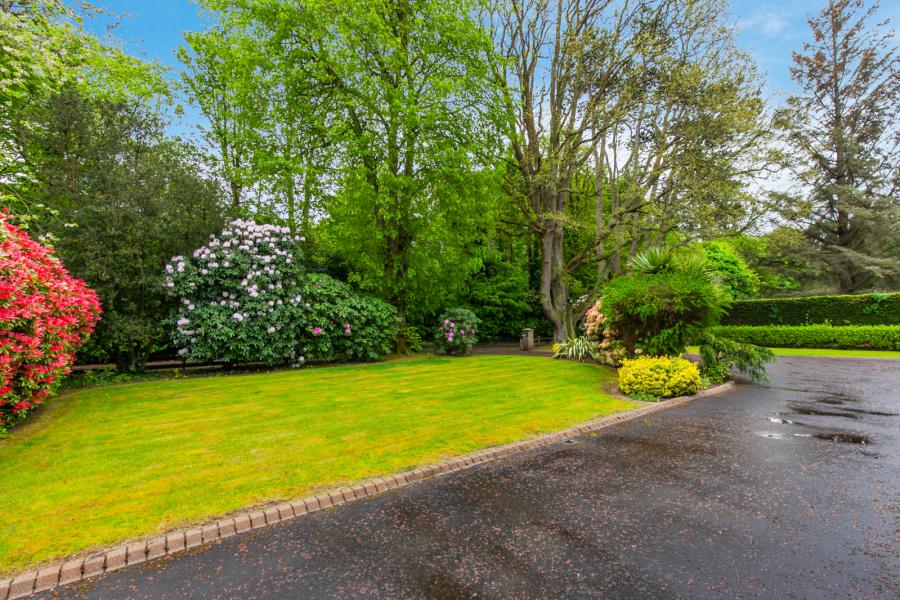 2 Lorne Lane