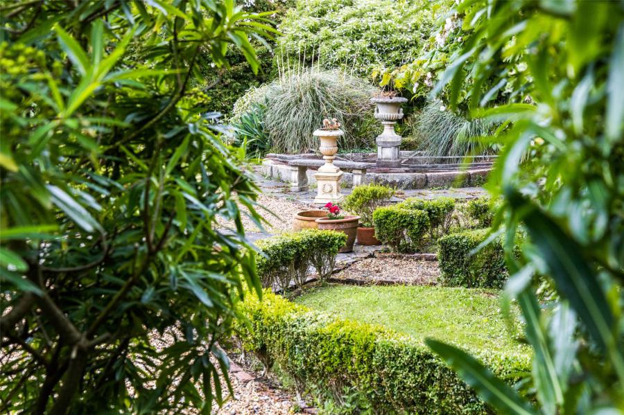 The Manor House & The Stable House, 38/38A High Street