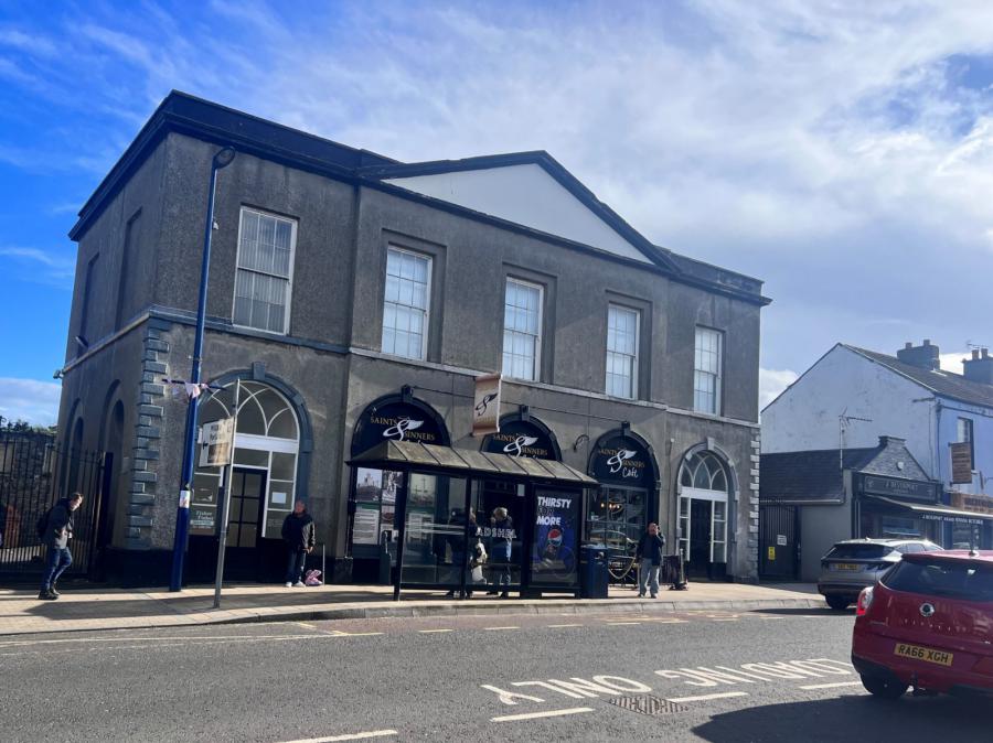 The Manor House & The Stable House, 38/38A High Street