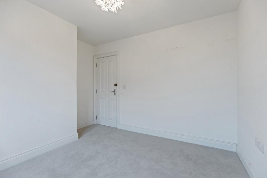 9 Helens Wood Gardens