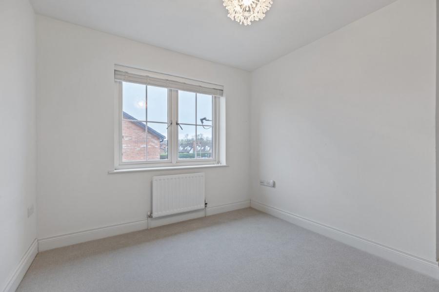 9 Helens Wood Gardens