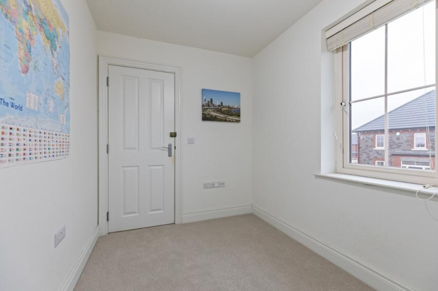 9 Helens Wood Gardens