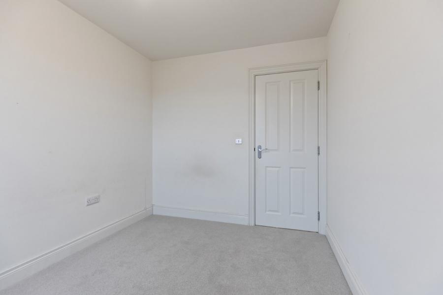 9 Helens Wood Gardens